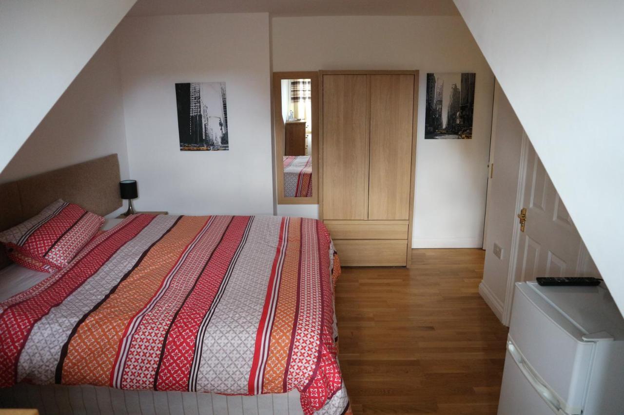 Homeside B&B Силверстон Экстерьер фото