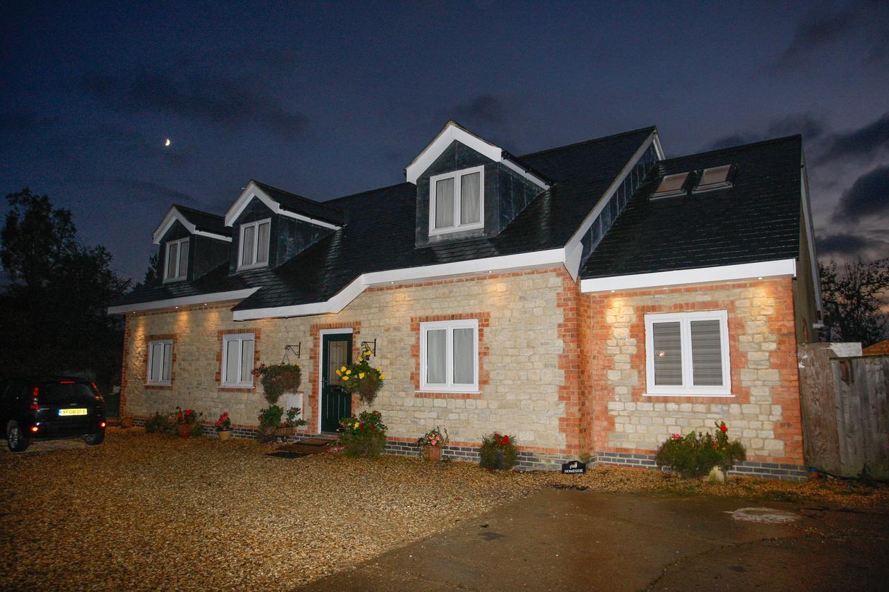 Homeside B&B Силверстон Экстерьер фото